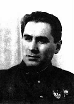 Берия, последний рыцарь Сталина i_017.jpg
