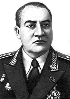 Берия, последний рыцарь Сталина i_033.jpg