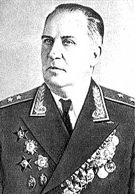 Берия, последний рыцарь Сталина i_037.jpg