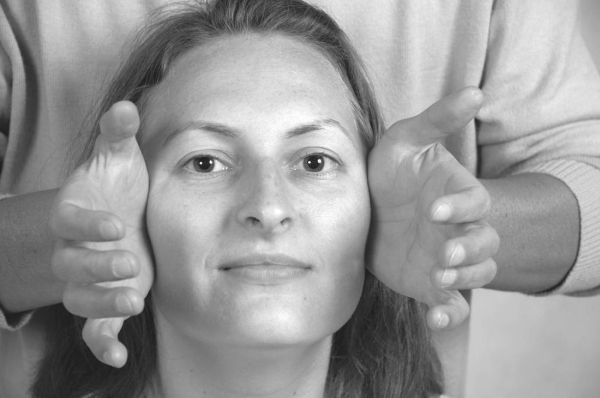 Экстренная помощь при травмах, болевых шоках и воспалениях. Опыт работы в чрезвычайных ситуациях _144f.jpg