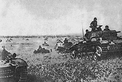 Кто заставил Гитлера напасть на Сталина i_028.jpg
