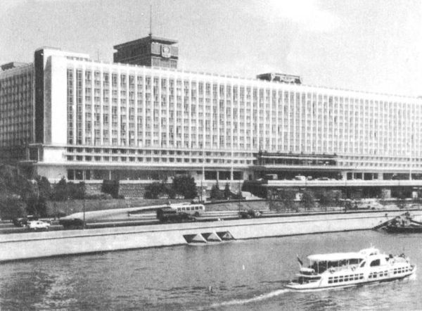 С путеводителем по Москве i_022.jpg
