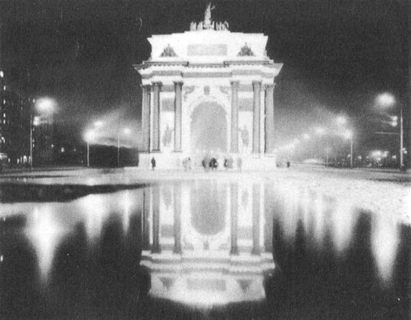 С путеводителем по Москве i_033.jpg