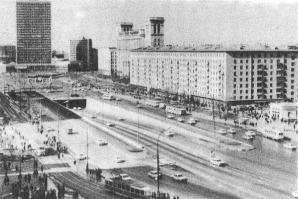 С путеводителем по Москве i_050.jpg