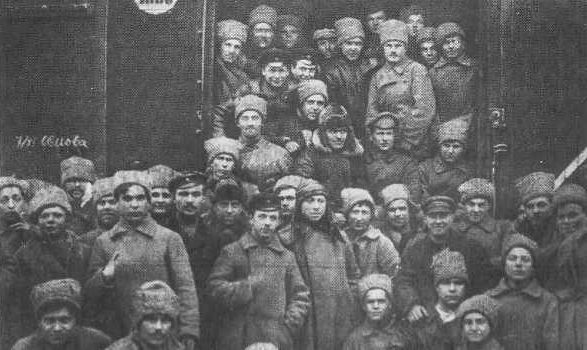 Взгляд через годы. Южная железная дорога за 130 лет i_025.jpg