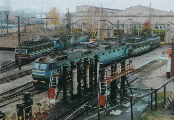 Взгляд через годы. Южная железная дорога за 130 лет i_059.jpg