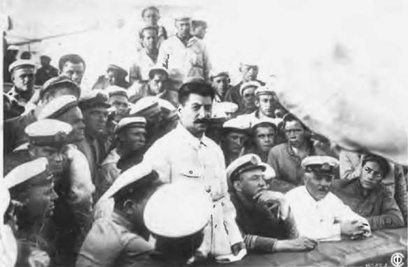 Сталин. Схватка у штурвала i_016.jpg