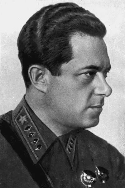 1937 год: Элита Красной Армии на Голгофе i_017.jpg