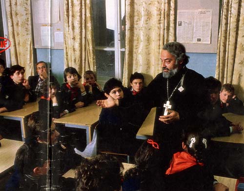 Отец Александр Мень. Христов свидетель в наше время school_1.jpg