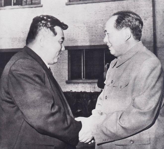 Северная Корея. Эпоха Ким Чен Ира на закате i_032.jpg