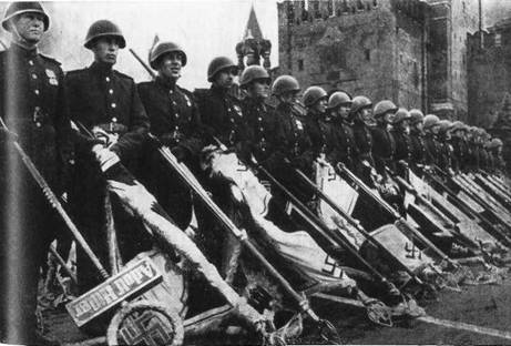 Полководцы и военачальники Великой Отечественной. (Выпуск 3) i_040.jpg