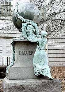 Дагерр, Ньепс, Тальбот. К столетию открытия фотографии DAGUERRE05.JPG
