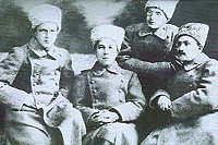 Вместе или врозь? Судьба евреев в России. Заметки на полях дилогии А. И. Солженицына vo_glave_krasnogo_urala.jpg