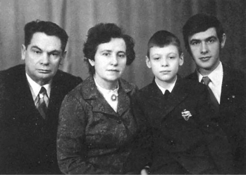 Хроника рядового разведчика. Фронтовая разведка в годы Великой Отечественной войны. 1943–1945 гг. i_037.jpg