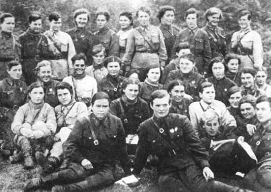 Записки летчицы У-2. Женщины-авиаторы в годы Великой Отечественной войны. 1942–1945 i_025.jpg