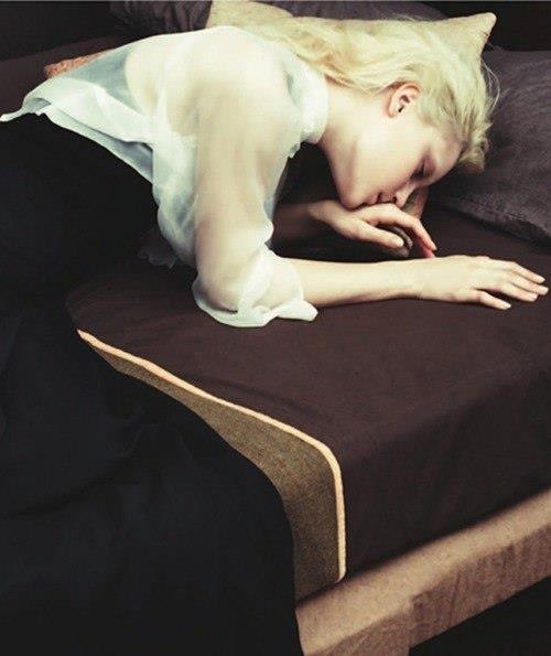 История Лотты bed.jpg