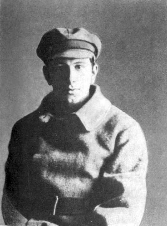 Пьесы. Интермедии. Письма. Документы. Воспоминания современников i_012.jpg