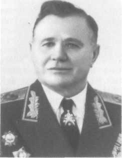 У Кремлевской стены (сборник) i_177.jpg