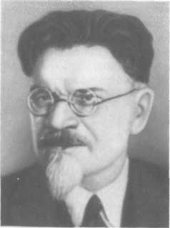 У Кремлевской стены (сборник) i_072.jpg