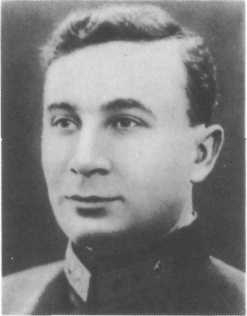 У Кремлевской стены (сборник) i_090.jpg