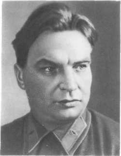 У Кремлевской стены (сборник) i_121.jpg