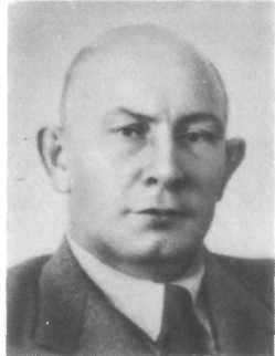 У Кремлевской стены (сборник) i_127.jpg