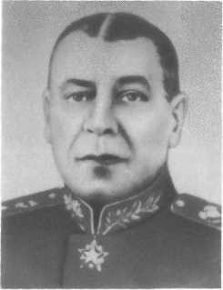 У Кремлевской стены (сборник) i_130.jpg