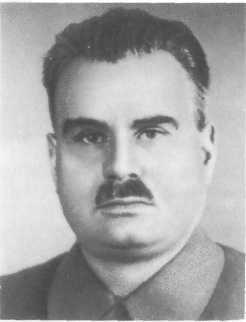 У Кремлевской стены (сборник) i_144.jpg