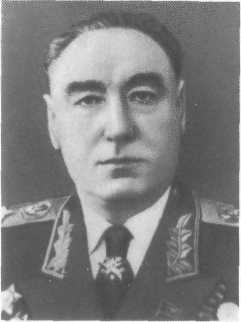 У Кремлевской стены (сборник) i_161.jpg