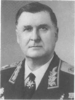 У Кремлевской стены (сборник) i_173.jpg