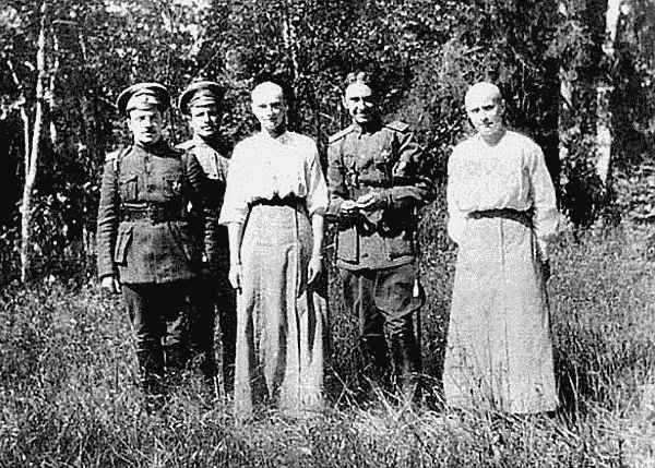 Судьба императора Николая II после отречения i_021.jpg