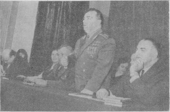 Бойцы моей земли (Встречи и раздумья) i_023.jpg