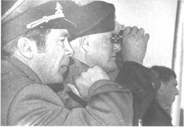 Ельцин и его генералы image7.jpg
