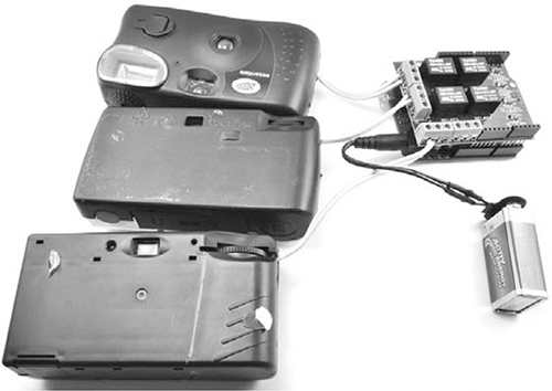 Maker's Guide to the Zombie Apocalypse: Defend Your Base with Simple Circuits, Arduino, and Raspberry Pi _120.jpg