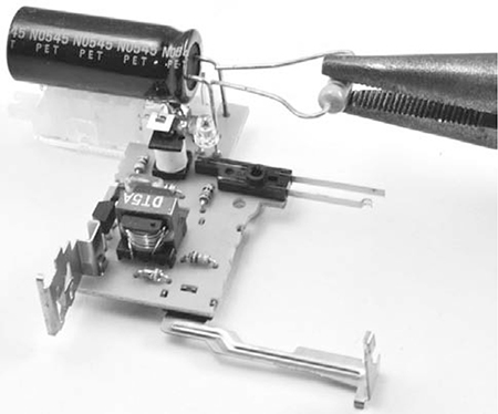 Maker's Guide to the Zombie Apocalypse: Defend Your Base with Simple Circuits, Arduino, and Raspberry Pi _122.jpg