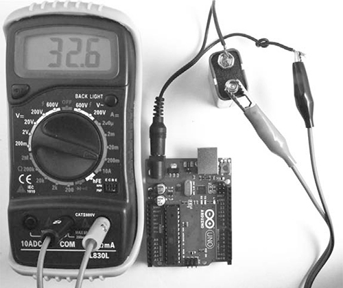 Maker's Guide to the Zombie Apocalypse: Defend Your Base with Simple Circuits, Arduino, and Raspberry Pi _176.jpg