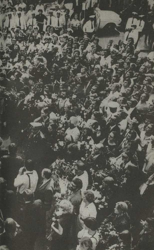 Владимир Высоцкий. Встречи, интервью, воспоминания image46.jpg