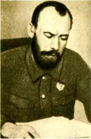 Подвиг живет вечно (сборник) i_012.jpg