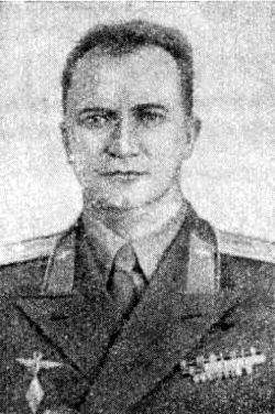 В лучах прожекторов i_004.jpg