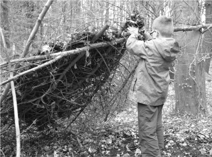 The Complete Survival Shelters Handbook: A Step-by-Step Guide to Building Life-saving Structures for Every Climate and Wilderness Situation  _50.jpg