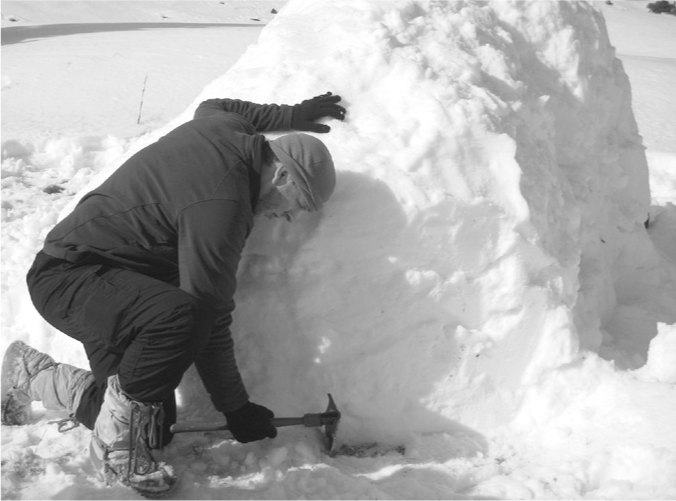 The Complete Survival Shelters Handbook: A Step-by-Step Guide to Building Life-saving Structures for Every Climate and Wilderness Situation  _110.jpg