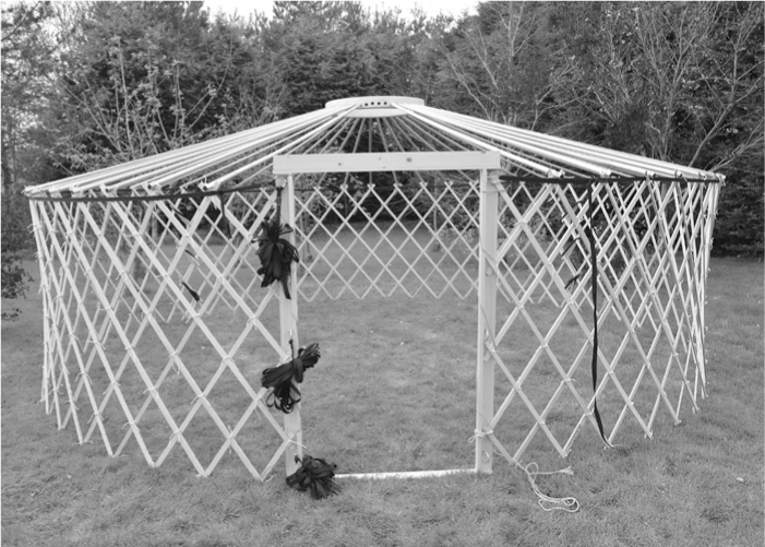 The Complete Survival Shelters Handbook: A Step-by-Step Guide to Building Life-saving Structures for Every Climate and Wilderness Situation  _258.jpg