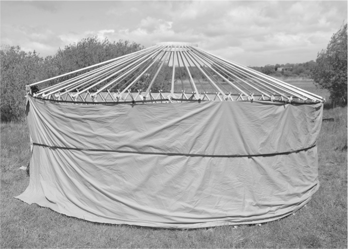 The Complete Survival Shelters Handbook: A Step-by-Step Guide to Building Life-saving Structures for Every Climate and Wilderness Situation  _288.jpg