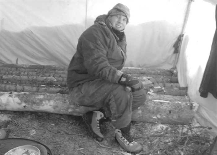 The Complete Survival Shelters Handbook: A Step-by-Step Guide to Building Life-saving Structures for Every Climate and Wilderness Situation  _294.jpg