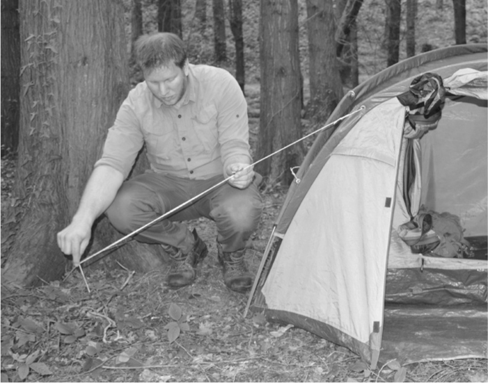 The Complete Survival Shelters Handbook: A Step-by-Step Guide to Building Life-saving Structures for Every Climate and Wilderness Situation  _301.jpg