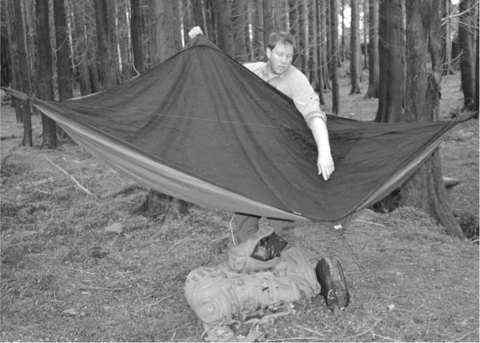 The Complete Survival Shelters Handbook: A Step-by-Step Guide to Building Life-saving Structures for Every Climate and Wilderness Situation  _320.jpg