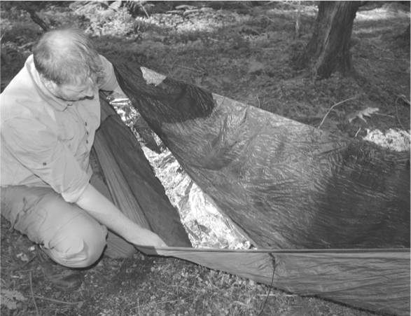 The Complete Survival Shelters Handbook: A Step-by-Step Guide to Building Life-saving Structures for Every Climate and Wilderness Situation  _325.jpg