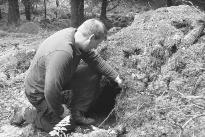 The Complete Survival Shelters Handbook: A Step-by-Step Guide to Building Life-saving Structures for Every Climate and Wilderness Situation  _22.jpg