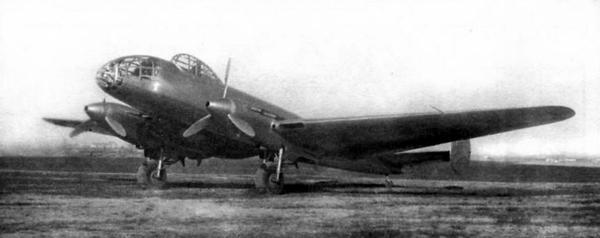 Дальний бомбардировщик Ер-2 i_094.jpg
