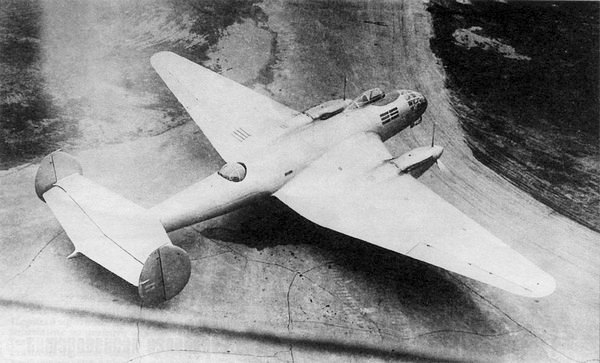 Дальний бомбардировщик Ер-2 i_016.jpg
